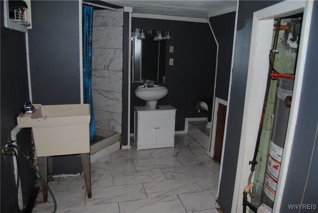 3028 Welch Avenue, Niagara Falls, NY 14303