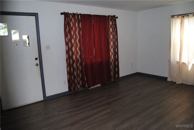 3028 Welch Avenue, Niagara Falls, NY 14303