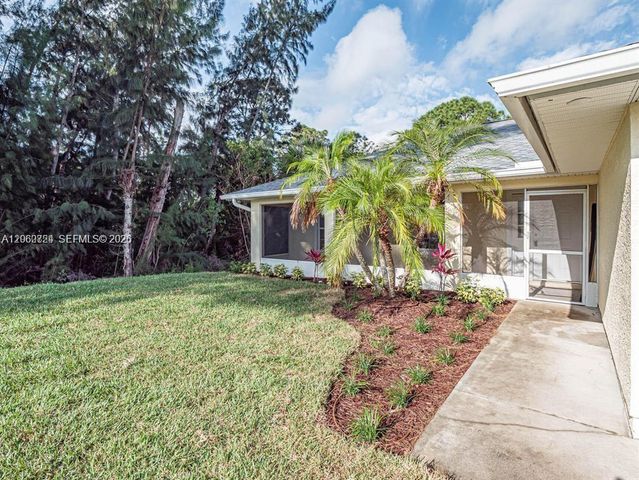 8265 97th Avenue, Vero Beach, FL 32967
