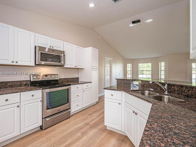8265 97th Avenue, Vero Beach, FL 32967