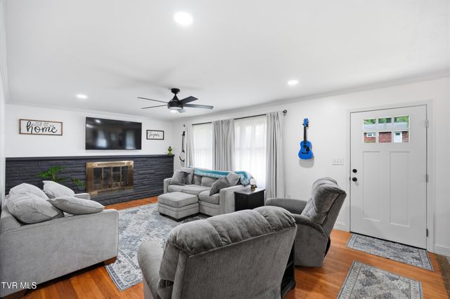 1816 Hutchinson Drive, Kingsport, TN 37660