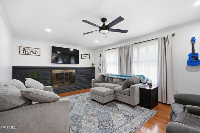 1816 Hutchinson Drive, Kingsport, TN 37660
