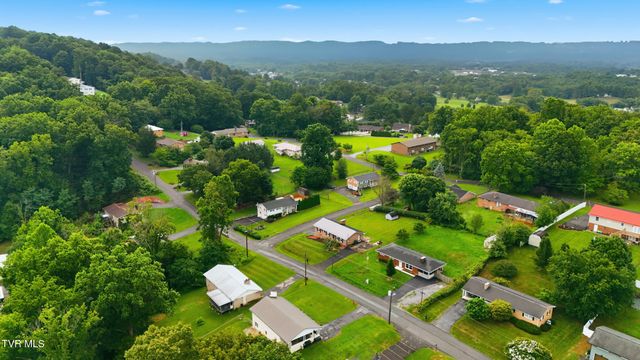 1816 Hutchinson Drive, Kingsport, TN 37660