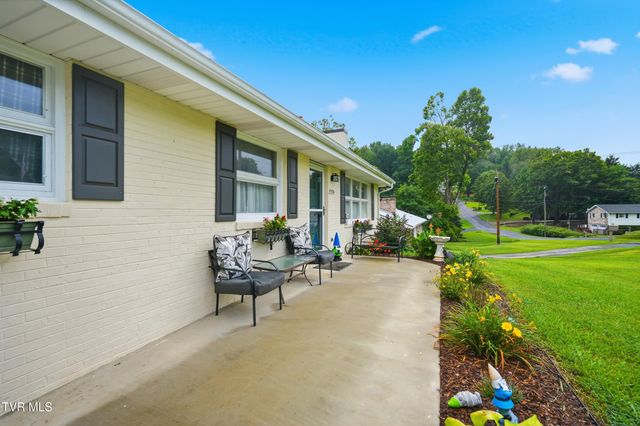 1816 Hutchinson Drive, Kingsport, TN 37660