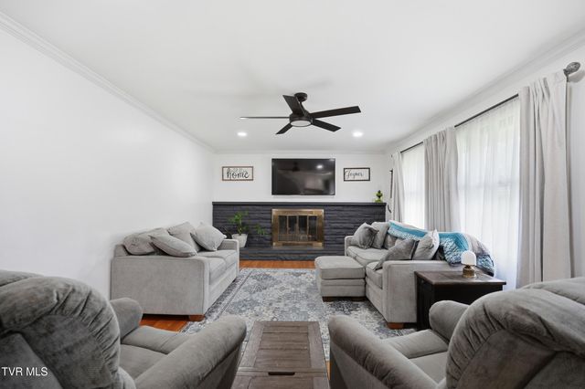 1816 Hutchinson Drive, Kingsport, TN 37660