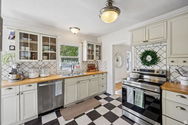 195 E 100 N, Bountiful, UT 84010