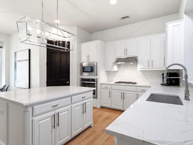1392 Crockett Drive, Frisco, TX 75033