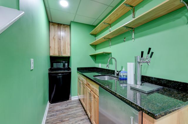 2720 Arthurs Ct, Clarksville, TN 37040