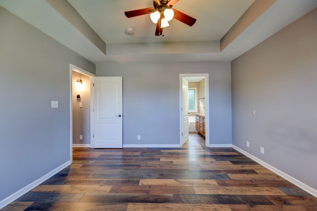 2720 Arthurs Ct, Clarksville, TN 37040