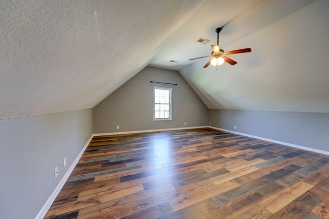 2720 Arthurs Ct, Clarksville, TN 37040