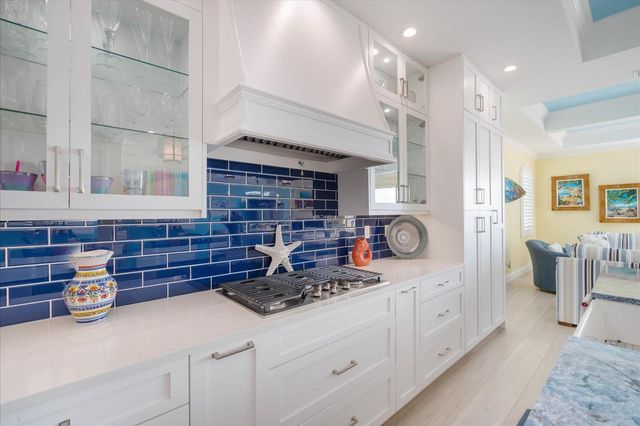 12917 42ND TERRACE W, Cortez, FL 34215