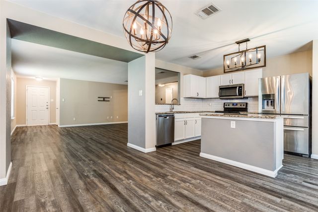 2405 Emerald Lane, Mckinney, TX 75071