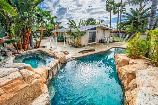 14722 Candeda, Tustin, CA 92780