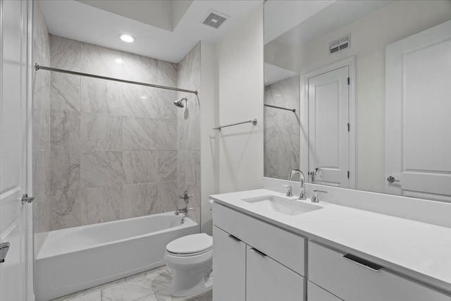 717 S Riverside Dr Apt 906, Memphis, TN 38103