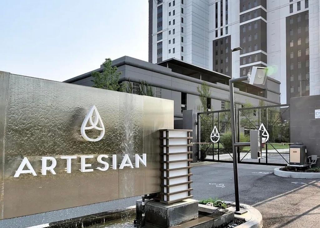 717 S Riverside Dr Apt 906, Memphis, TN 38103