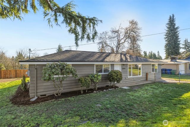 12005 SE 157th Place, Renton, WA 98058