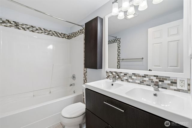 12005 SE 157th Place, Renton, WA 98058