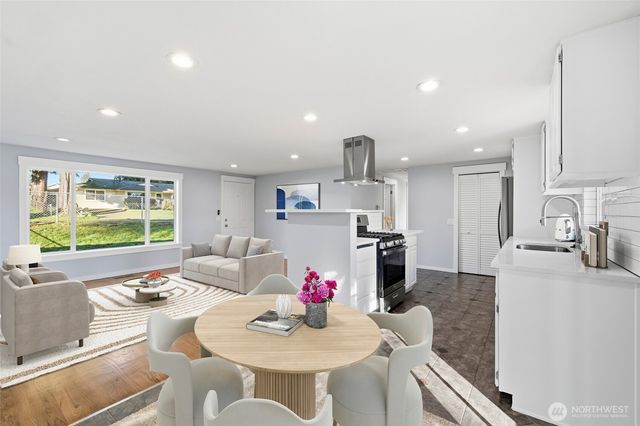 12005 SE 157th Place, Renton, WA 98058