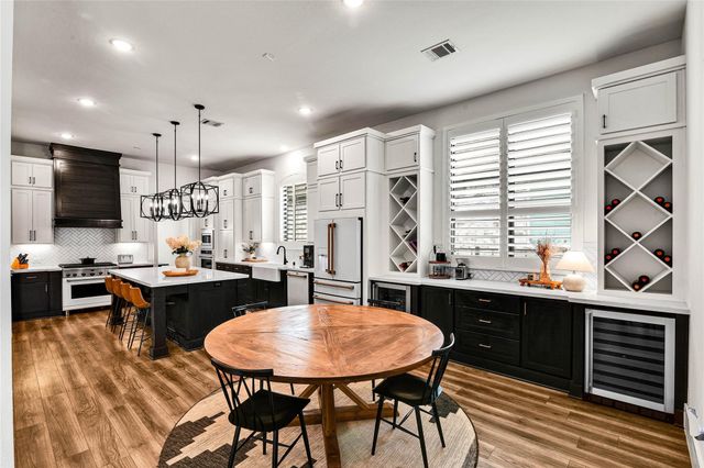 319 S Opulent Drive, Montgomery, TX 77316