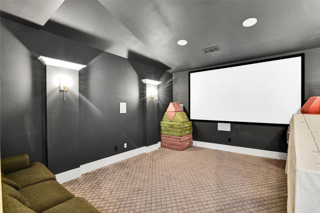319 S Opulent Drive, Montgomery, TX 77316