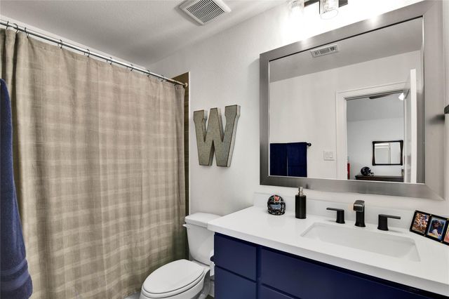 319 S Opulent Drive, Montgomery, TX 77316