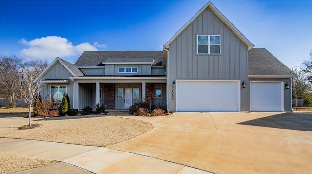 2050 Dutton Place, Fayetteville, AR 72703