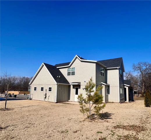 2050 Dutton Place, Fayetteville, AR 72703