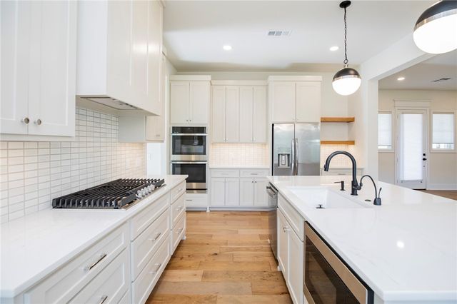 2050 Dutton Place, Fayetteville, AR 72703