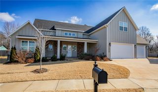 2050 Dutton Place, Fayetteville, AR 72703