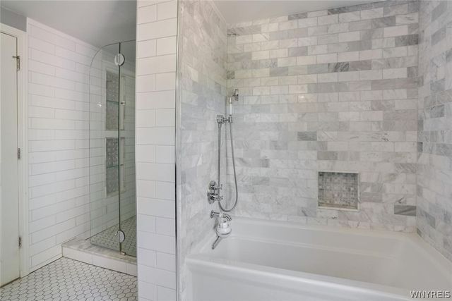 99 Darwin Drive, Amherst, NY 14226