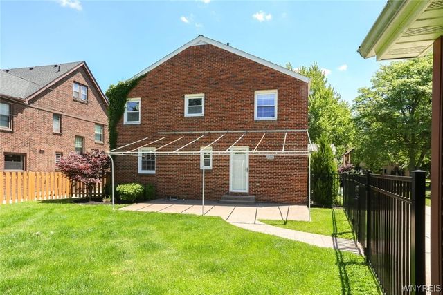 99 Darwin Drive, Amherst, NY 14226