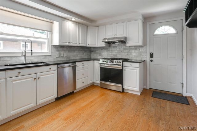 99 Darwin Drive, Amherst, NY 14226