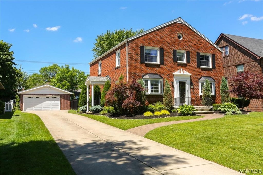 99 Darwin Drive, Amherst, NY 14226