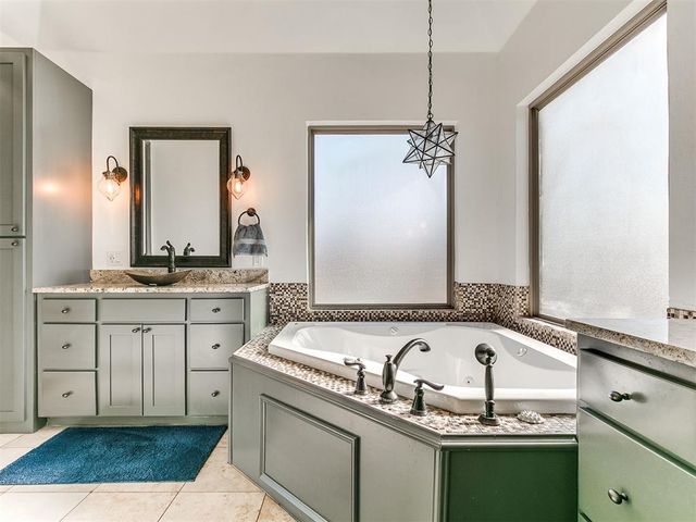 6800 Day Drive, Norman, OK 73026