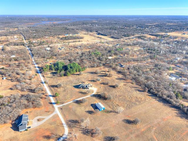 6800 Day Drive, Norman, OK 73026