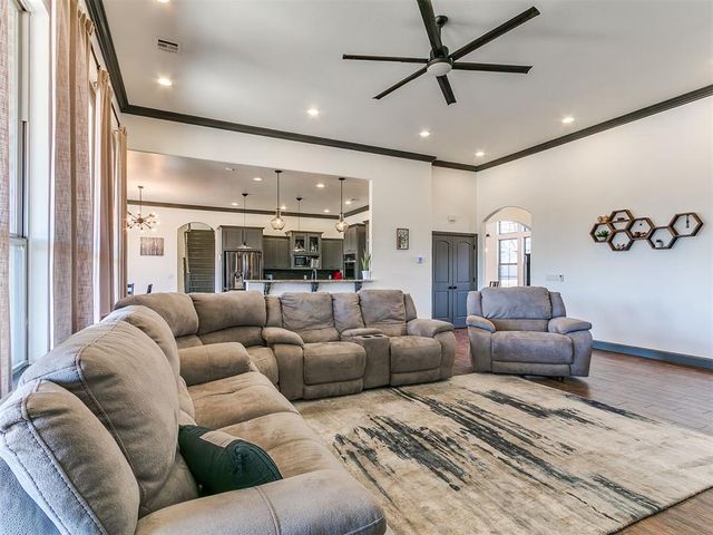 6800 Day Drive, Norman, OK 73026