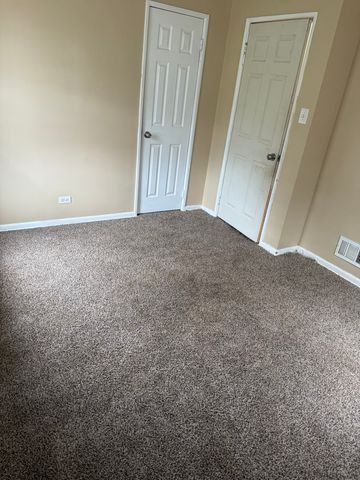 725 E 154th Street, South Holland, IL 60473