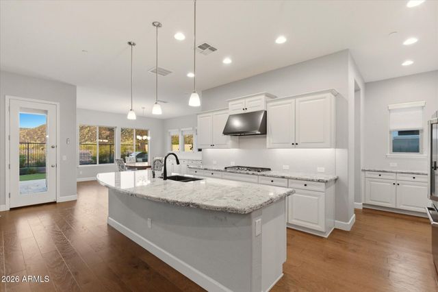 11614 W MONTANSORO Lane, Peoria, AZ 85383