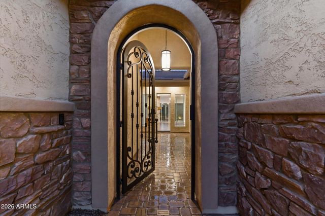 11614 W MONTANSORO Lane, Peoria, AZ 85383