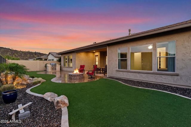 11614 W MONTANSORO Lane, Peoria, AZ 85383