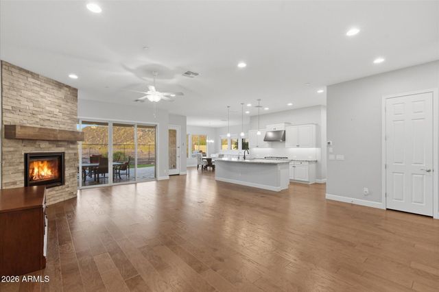 11614 W MONTANSORO Lane, Peoria, AZ 85383