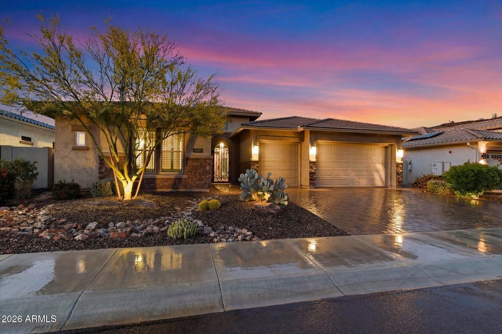 11614 W MONTANSORO Lane, Peoria, AZ 85383