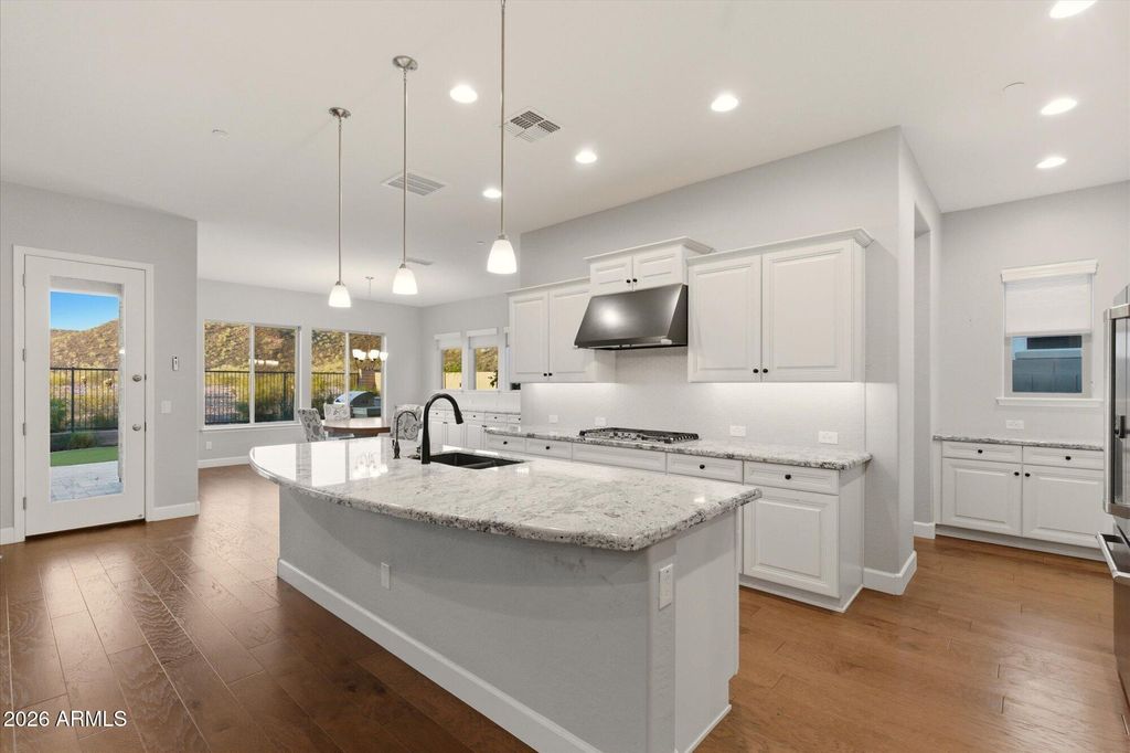 Image 11 of property listing at 11614 W MONTANSORO Lane, Peoria, AZ 85383