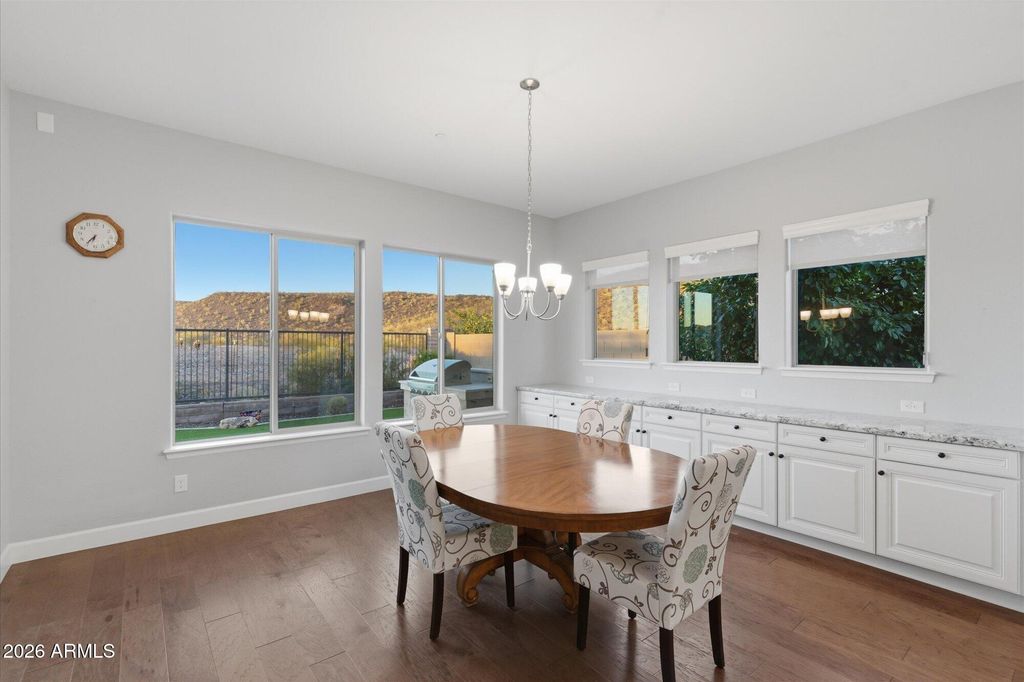 Image 14 of property listing at 11614 W MONTANSORO Lane, Peoria, AZ 85383