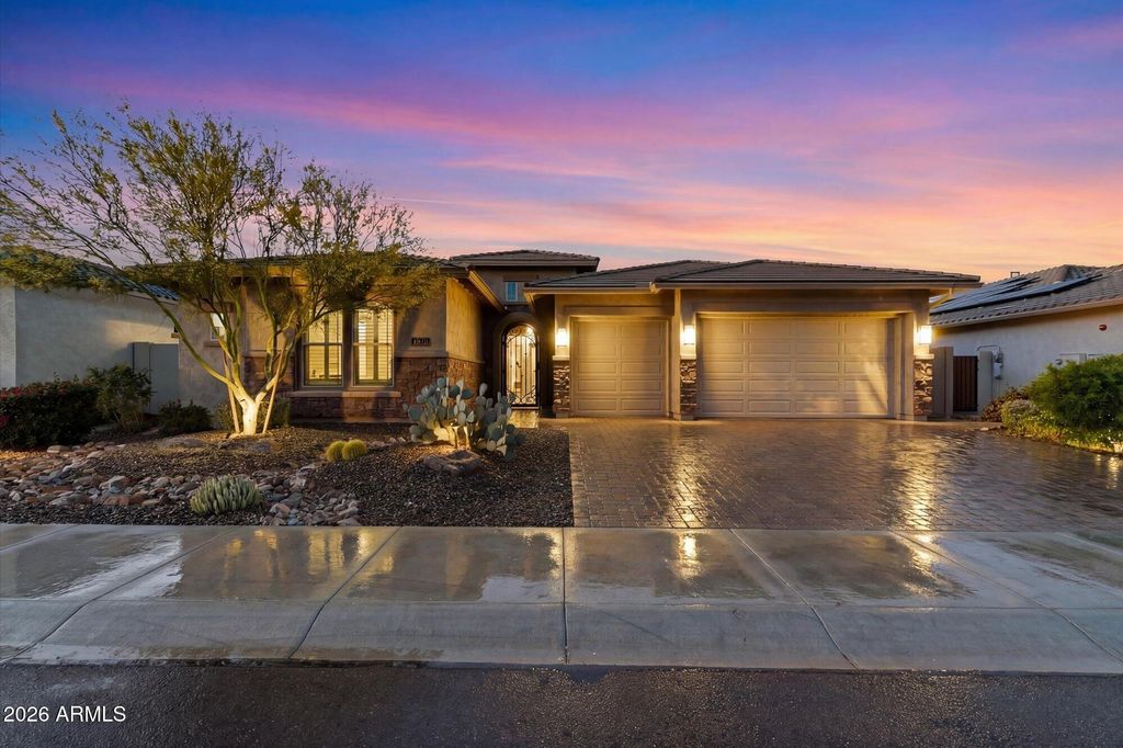 Image 45 of property listing at 11614 W MONTANSORO Lane, Peoria, AZ 85383