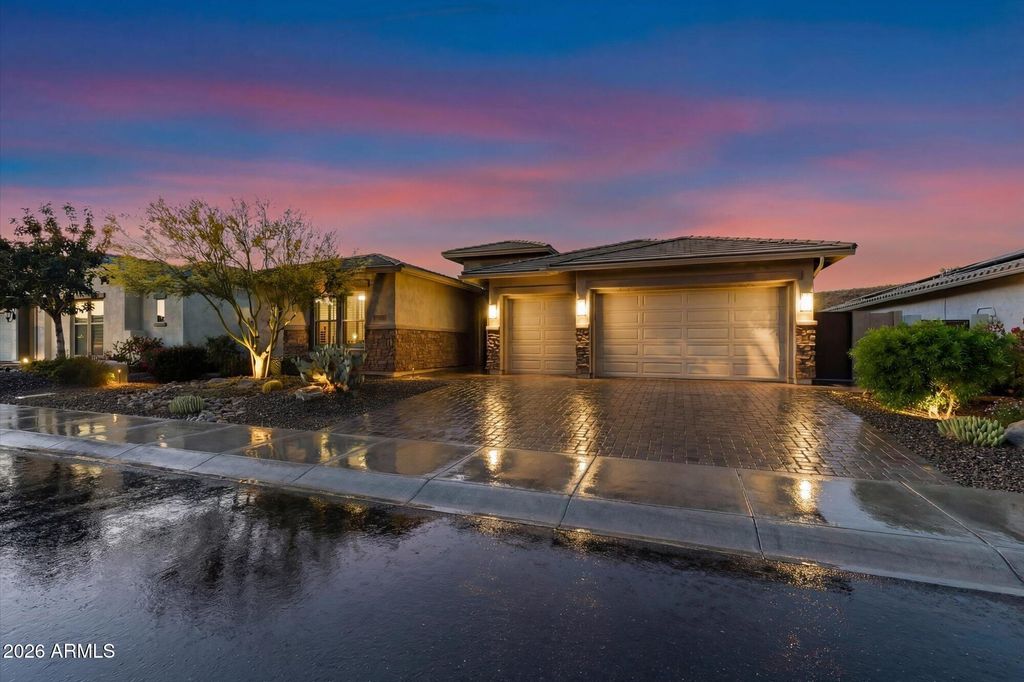 Image 46 of property listing at 11614 W MONTANSORO Lane, Peoria, AZ 85383