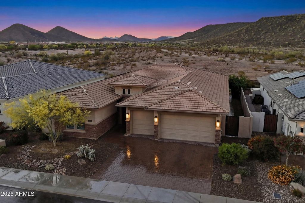 Image 47 of property listing at 11614 W MONTANSORO Lane, Peoria, AZ 85383