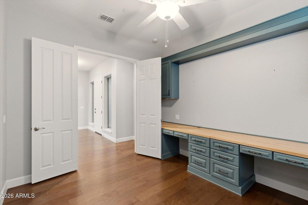 Image 6 of property listing at 11614 W MONTANSORO Lane, Peoria, AZ 85383