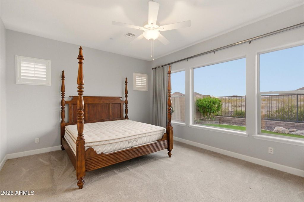 Image 7 of property listing at 11614 W MONTANSORO Lane, Peoria, AZ 85383
