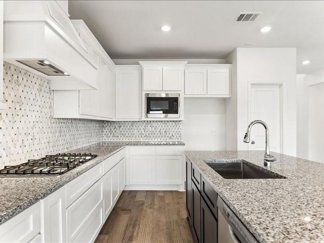 636 Malibu Pines Drive, Katy, TX 77493